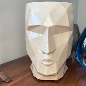 Vondom Geometric Face Planter